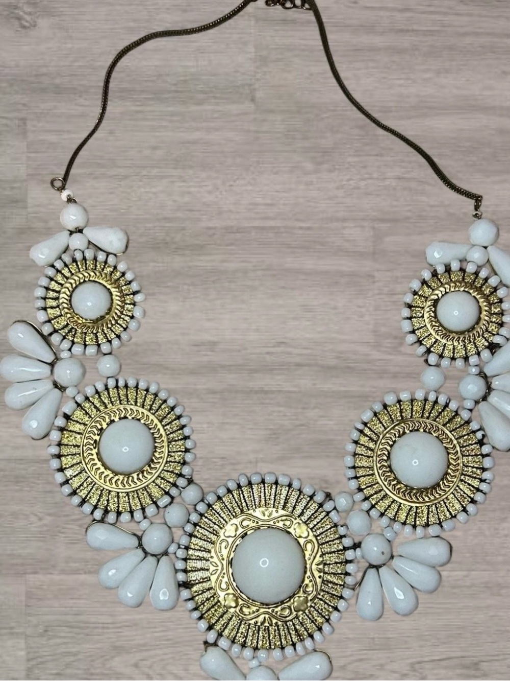 20" 1970s White Milk Glass Bead Chain Necklace